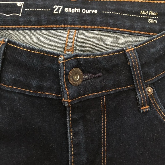 Levi’s Slight Curve Mid Rise Slim Dark Denim Jeans - Picture 8 of 11
